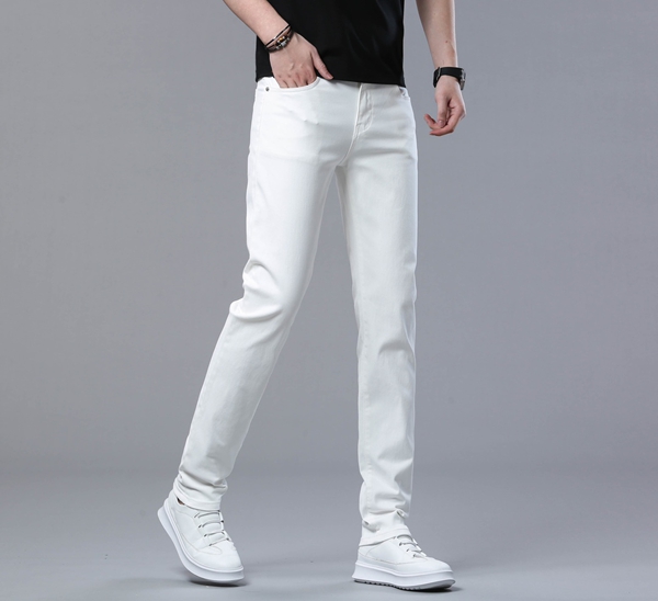 ブランドジーンズ背面デザイン